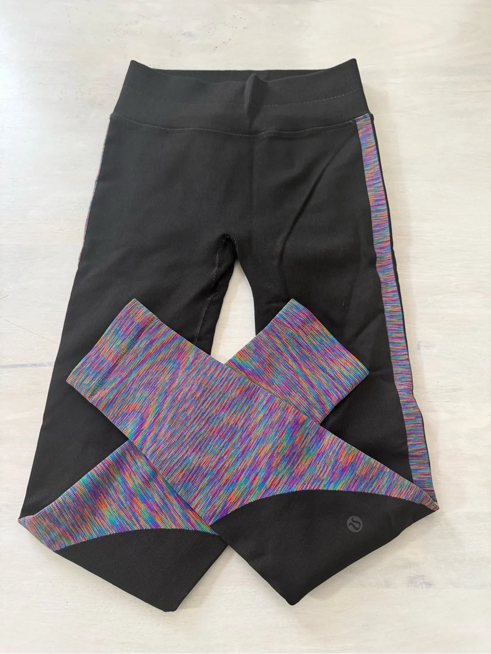LULULEMON • Love Revealed Tight Black / Rainbow size 6 high rise